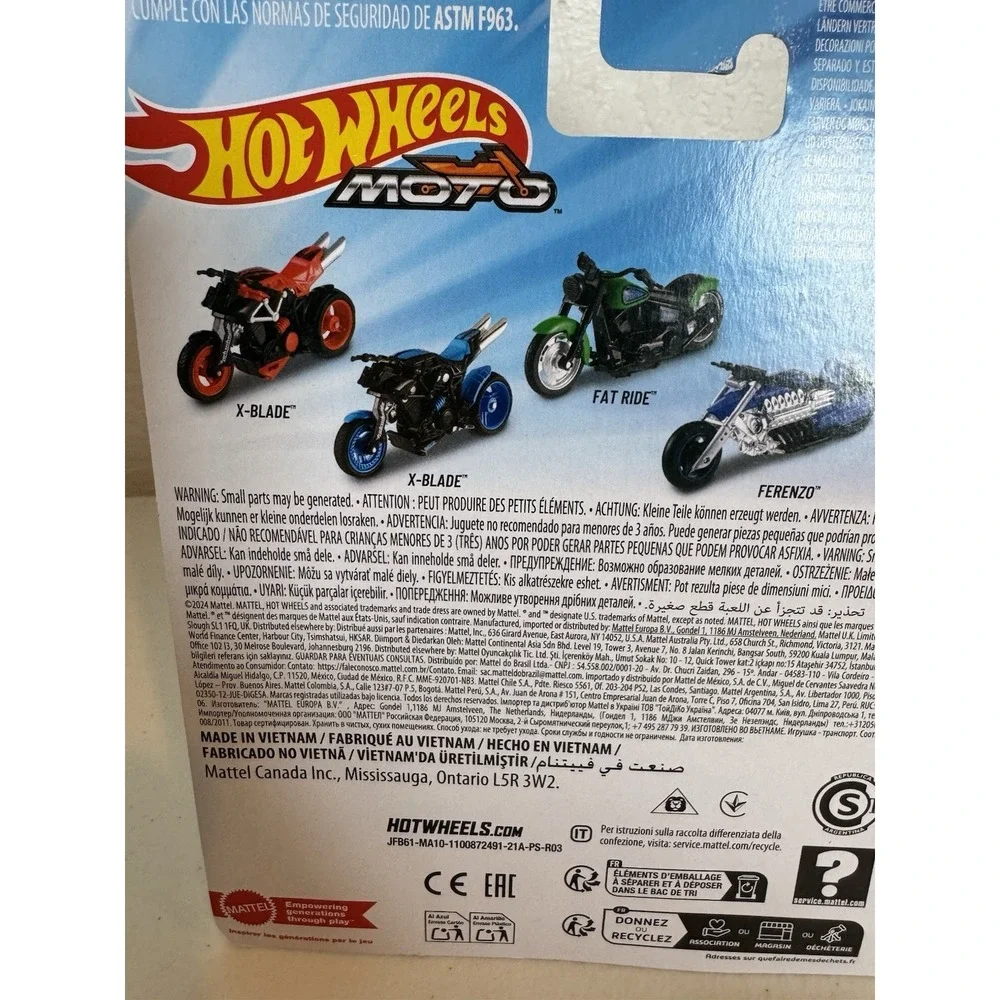 2024 HOT WHEELS MOTO TWIN FLAME MOTORCYCLE GREEN